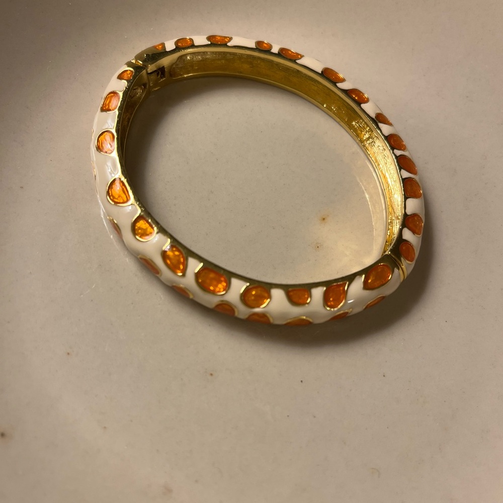 KENNETH JAY LANE SIGNED Vintage Animal Print Hinge Cuff Bangle Bracelet